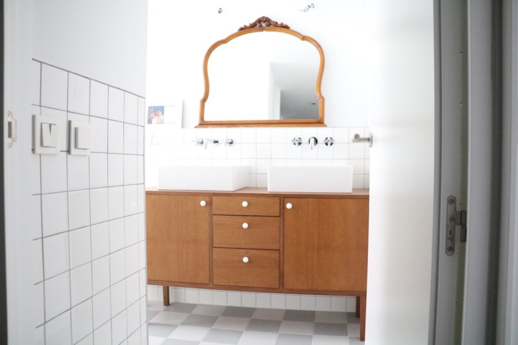 Como tener un aparador en el cuarto de baño, nórdico y a medida