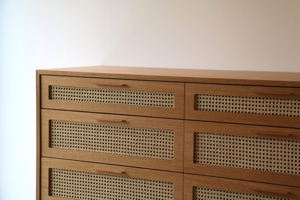 Necesito muebles de ratán a medida para casa, por favor!